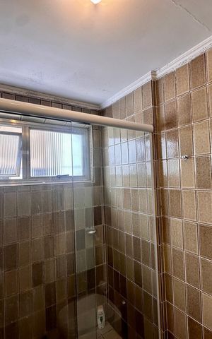 Apartamento à venda com 160m², 4 quartos e 1 vaga Apartamento à venda com 160m², 4 quartos e 1 vagaBanheiro Social