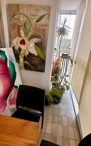 Apartamento à venda com 160m², 4 quartos e 1 vaga Apartamento à venda com 160m², 4 quartos e 1 vagaVaranda