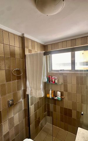 Apartamento à venda com 160m², 4 quartos e 1 vaga Apartamento à venda com 160m², 4 quartos e 1 vagaBanheiro Suíte