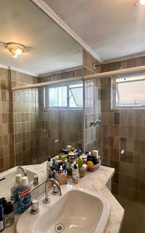 Apartamento à venda com 160m², 4 quartos e 1 vaga Apartamento à venda com 160m², 4 quartos e 1 vagaBanheiro Social