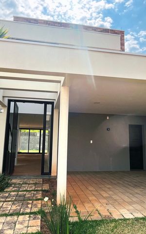 Casa de condomínio à venda com 220m², 3 quartos e 2 vagas