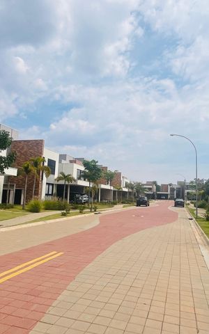 Casa de condomínio à venda com 220m², 3 quartos e 2 vagas