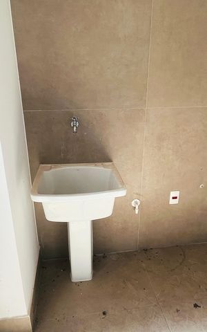 Casa de condomínio à venda com 220m², 3 quartos e 2 vagas