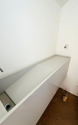 Casa de condomínio à venda com 220m², 3 quartos e 2 vagas