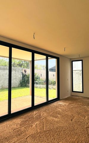 Casa de condomínio à venda com 220m², 3 quartos e 2 vagas
