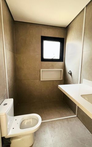 Casa de condomínio à venda com 220m², 3 quartos e 2 vagas