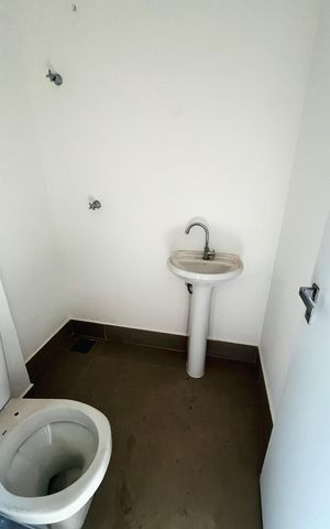 Casa de condomínio à venda com 220m², 3 quartos e 2 vagas