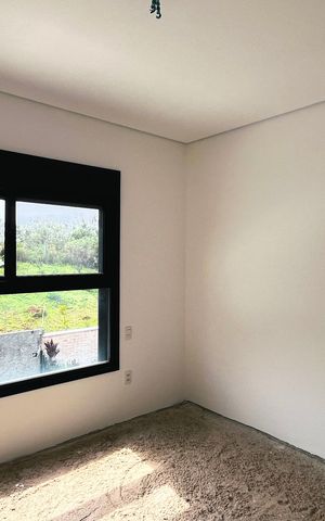 Casa de condomínio à venda com 220m², 3 quartos e 2 vagas