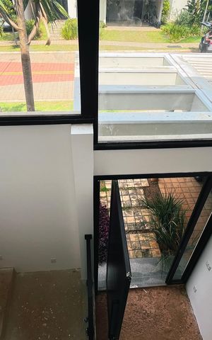Casa de condomínio à venda com 220m², 3 quartos e 2 vagas