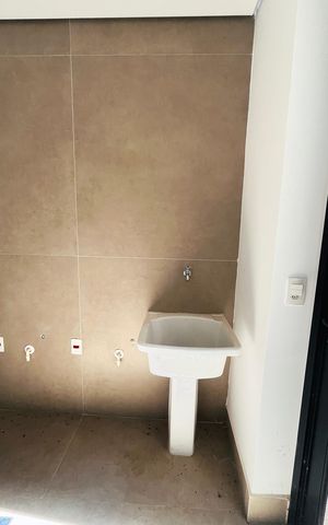 Casa de condomínio à venda com 220m², 3 quartos e 2 vagas