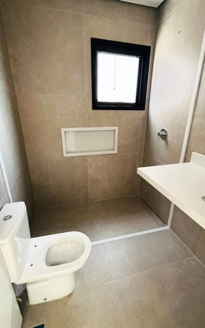 Casa de condomínio à venda com 220m², 3 quartos e 2 vagas