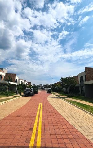 Casa de condomínio à venda com 220m², 3 quartos e 2 vagas