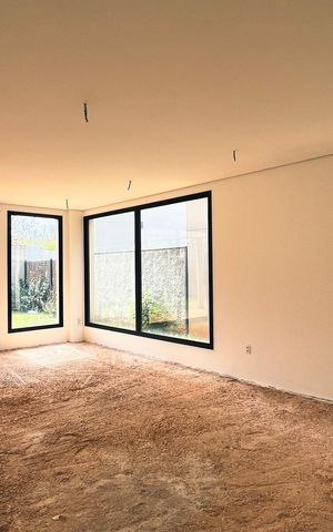 Casa de condomínio à venda com 220m², 3 quartos e 2 vagas