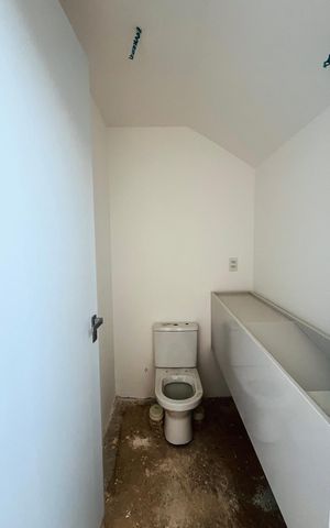 Casa de condomínio à venda com 220m², 3 quartos e 2 vagas