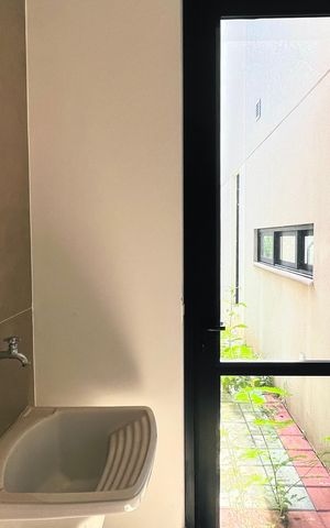 Casa de condomínio à venda com 220m², 3 quartos e 2 vagas