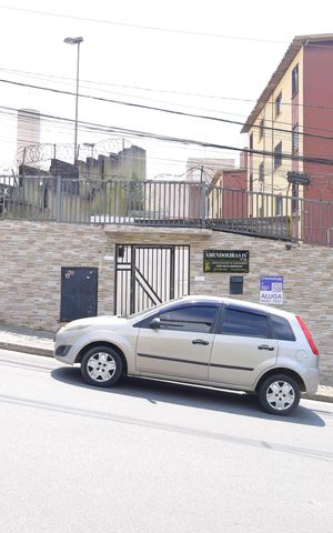 Apartamento para alugar com 42m², 2 quartos e 1 vagaFachada - Placa GRANDE instalada na fachada do condomínio, dia 25.09.2026 - Código da placa: EWTB-940