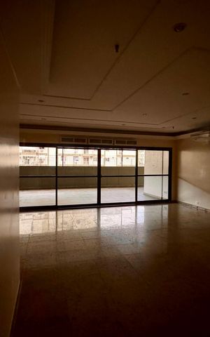 Apartamento à venda com 133m², 4 quartos e 2 vagas