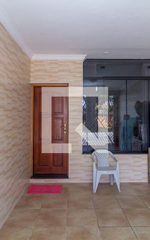 Casa à venda com 104m², 2 quartos e 1 vaga Casa à venda com 104m², 2 quartos e 1 vagaGaragem