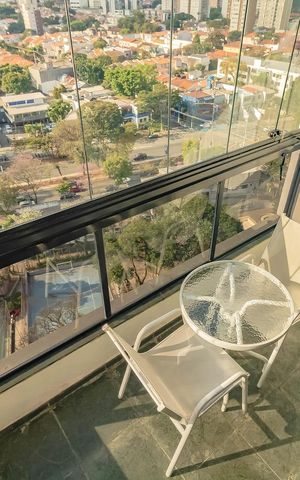 Apartamento à venda com 120m², 4 quartos e 2 vagas Apartamento à venda com 120m², 4 quartos e 2 vagasVaranda