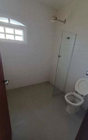 Casa para alugar com 389m², 5 quartos e 4 vagas Casa para alugar com 389m², 5 quartos e 4 vagasBanheiro 5