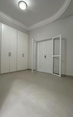 Casa para alugar com 389m², 5 quartos e 4 vagas Casa para alugar com 389m², 5 quartos e 4 vagasQuarto 1