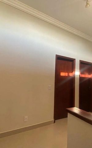 Casa para alugar com 389m², 5 quartos e 4 vagas Casa para alugar com 389m², 5 quartos e 4 vagasCorredor