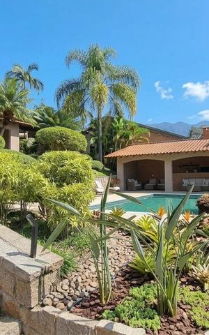 Casa para alugar com 389m², 5 quartos e 4 vagas Casa para alugar com 389m², 5 quartos e 4 vagasÁrea externa