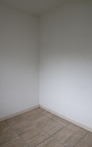 Casa para alugar com 28m², 1 quarto e 1 vagaQuarto
