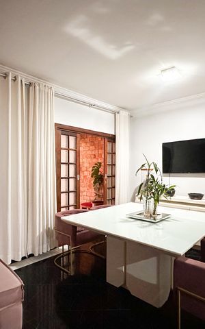 Casa de condomínio para alugar com 100m², 3 quartos e 2 vagasSala