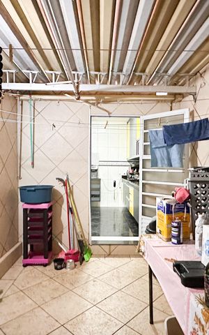 Casa de condomínio para alugar com 100m², 3 quartos e 2 vagasÁrea de Serviço