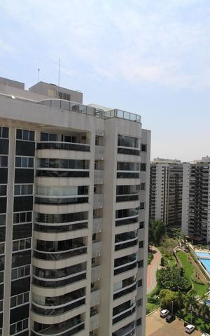 Apartamento para alugar com 90m², 2 quartos e 2 vagasSala - Vista