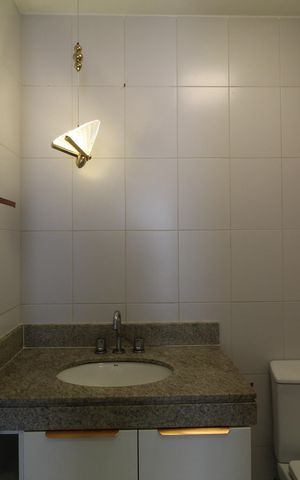 Apartamento para alugar com 90m², 2 quartos e 2 vagasBanheiro Social