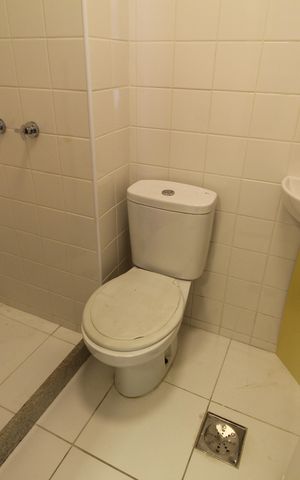 Apartamento para alugar com 90m², 2 quartos e 2 vagasBanheiro de Serviço