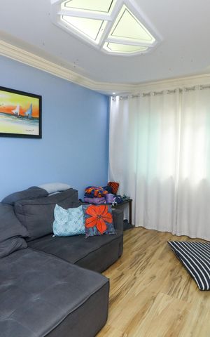 Casa de condomínio à venda com 137m², 3 quartos e 2 vagas Casa de condomínio à venda com 137m², 3 quartos e 2 vagasSala