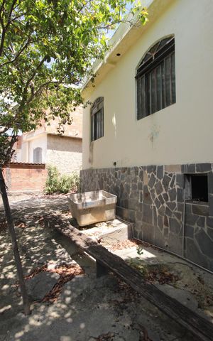 Casa para alugar com 50m², 3 quartos e sem vagaQuintal