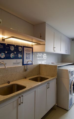 Apartamento para alugar com 150m², 3 quartos e 2 vagas Apartamento para alugar com 150m², 3 quartos e 2 vagasÁrea comum - Lavanderia