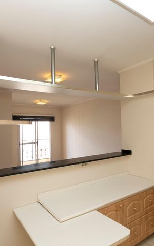 Apartamento para alugar com 65m², 2 quartos e 1 vagaCOZINHA