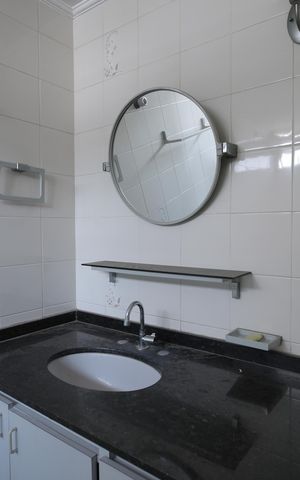 Apartamento à venda com 133m², 3 quartos e 2 vagasBanheiro da Suíte
