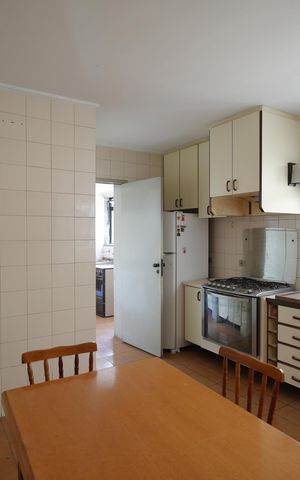 Apartamento à venda com 133m², 3 quartos e 2 vagasCozinha