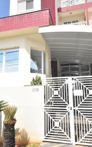 Apartamento à venda com 90m², 3 quartos e 2 vagas Apartamento à venda com 90m², 3 quartos e 2 vagasFachada da Portaria