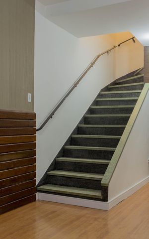 Casa para alugar com 171m², 3 quartos e 2 vagas Casa para alugar com 171m², 3 quartos e 2 vagasSala
