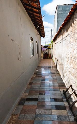 Casa à venda com 435m², 3 quartos e 4 vagasQuintal