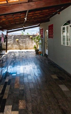 Casa à venda com 435m², 3 quartos e 4 vagasVaranda