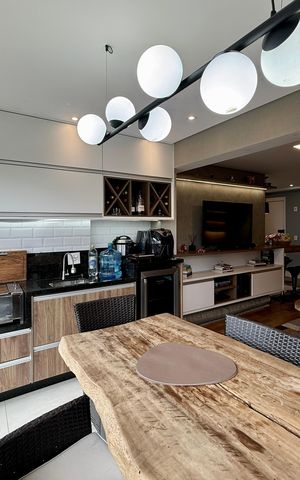 Apartamento à venda com 79m², 2 quartos e 1 vaga Apartamento à venda com 79m², 2 quartos e 1 vagaVaranda