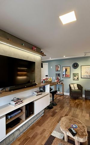 Apartamento à venda com 79m², 2 quartos e 1 vaga Apartamento à venda com 79m², 2 quartos e 1 vagaSala