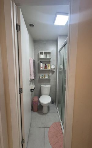 Apartamento à venda com 38m², 2 quartos e sem vaga Apartamento à venda com 38m², 2 quartos e sem vagaBanheiro