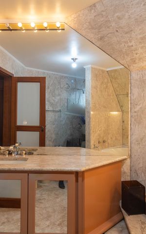Casa à venda com 524m², 4 quartos e 4 vagasBanheiro da Suíte 3