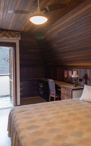 Casa à venda com 524m², 4 quartos e 4 vagasQuarto 2 Suite 1