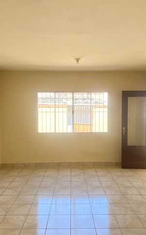 Casa para alugar com 109m², 2 quartos e 1 vaga Casa para alugar com 109m², 2 quartos e 1 vagaSala