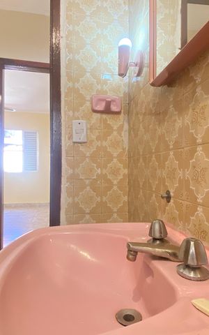 Casa para alugar com 109m², 2 quartos e 1 vaga Casa para alugar com 109m², 2 quartos e 1 vagaBanheiro